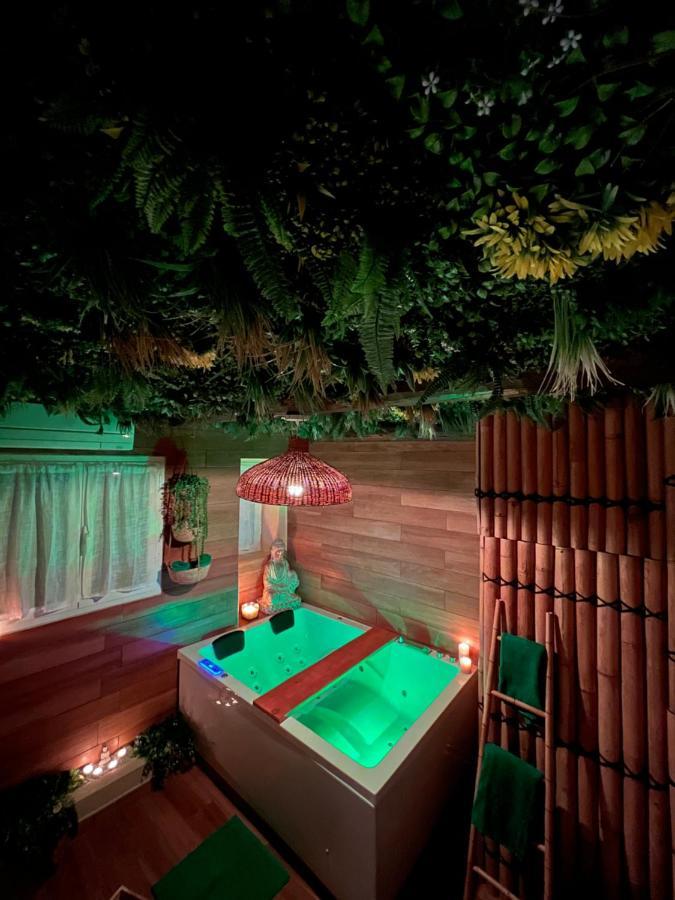 Apartament Le Balneo Jacuzzi Vieil Antibes Safranier Zewnętrze zdjęcie
