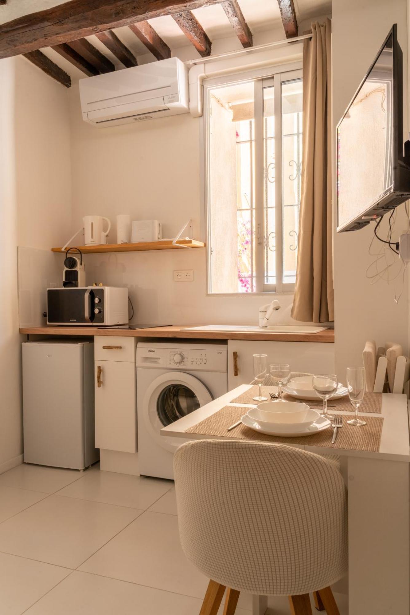 Apartament Le Balneo Jacuzzi Vieil Antibes Safranier Zewnętrze zdjęcie